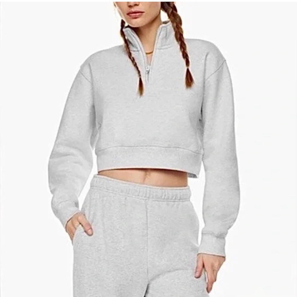 🌸 3/$20 DONATION CLEAR OUT 🌸 Aritzia TNA Cozy Cropped Quarter Zip Sweatshirt